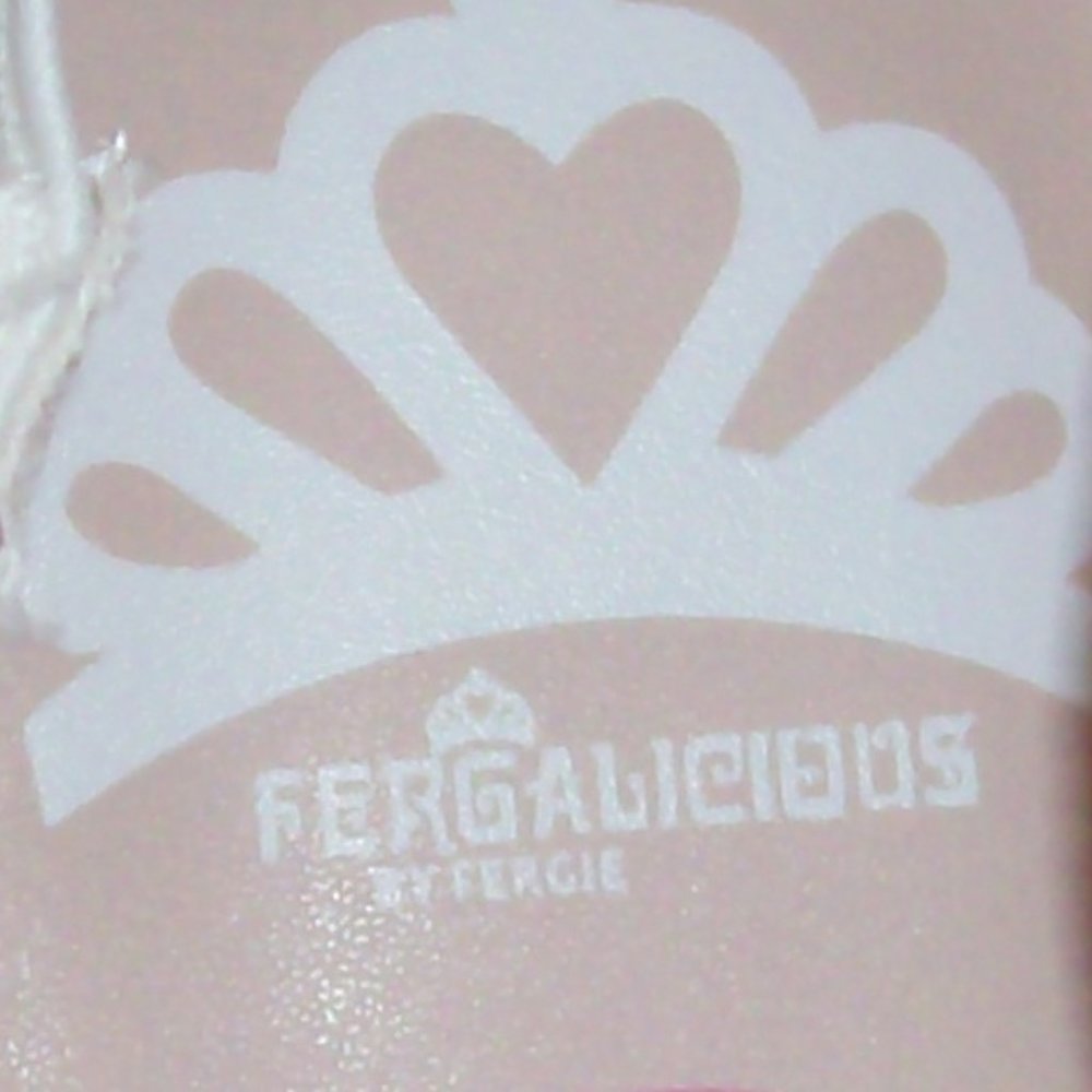 fergilicious white wedges- W S 3 - Picture 3 of 4